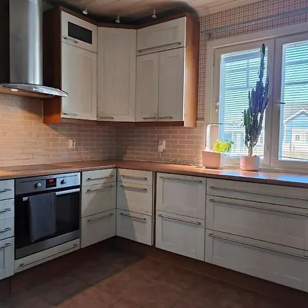 Tilava Ja Viihtyisae Talo