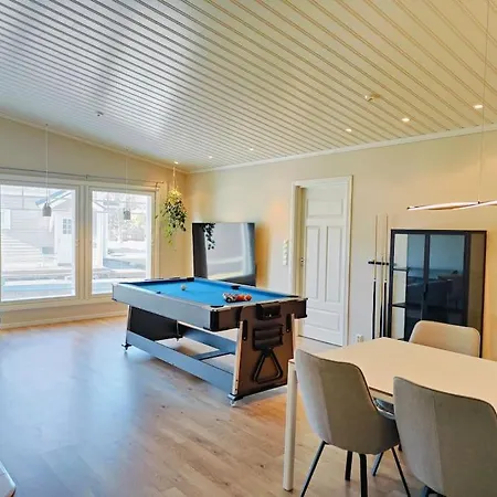 Tilava Ja Viihtyisae Talo Lägenhet