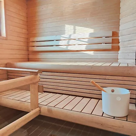 Tilava Ja Viihtyisae Talo Lägenhet Karleby