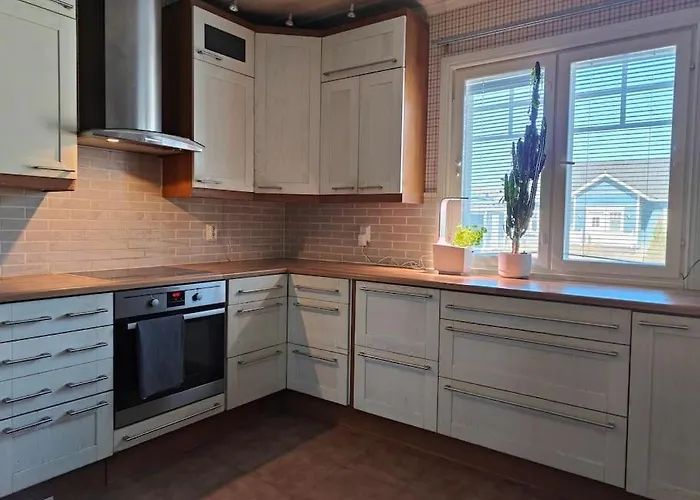 Tilava Ja Viihtyisae Talo